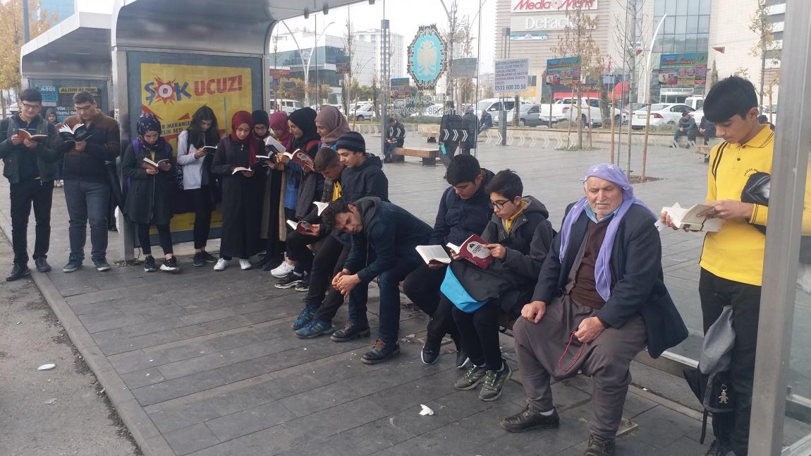 Kayapınar Okuyor